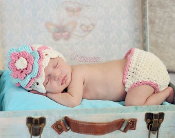 hat and diaper cover, photo prop, crochet newborn hat, crochet diaper cover, diaper cover set, crochet hat, photo prop, baby shower gift