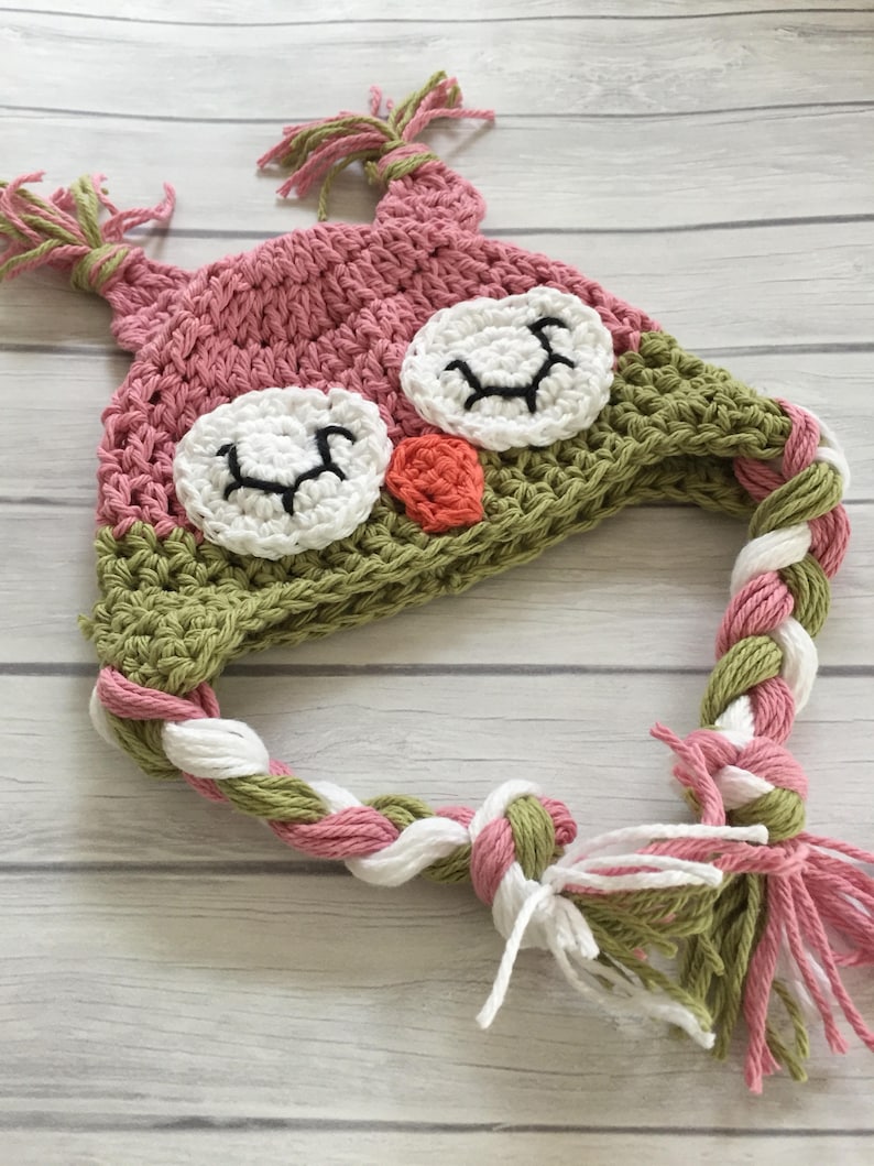 Owl hat for newborn and toddlers, crochet pink owl hat, newborn photo prop, baby owl hat, owl themed nursery or baby shower zdjęcie 3