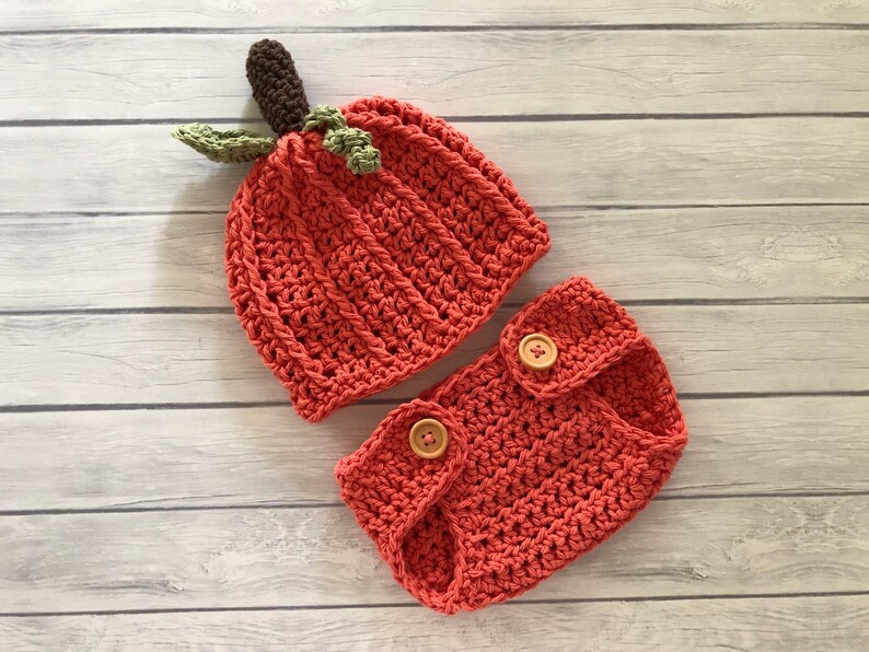 Newborn Baby Pumpkin Beanie and Diaper Cover Set-Hand Crochet-Holiday Photo Prop