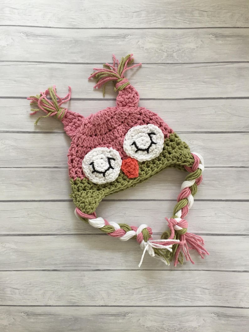 Owl hat for newborn and toddlers, crochet pink owl hat, newborn photo prop, baby owl hat, owl themed nursery or baby shower zdjęcie 2