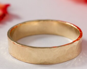 Hammered 9k Yellow Gold Wedding Band: Eco-Friendly Ring