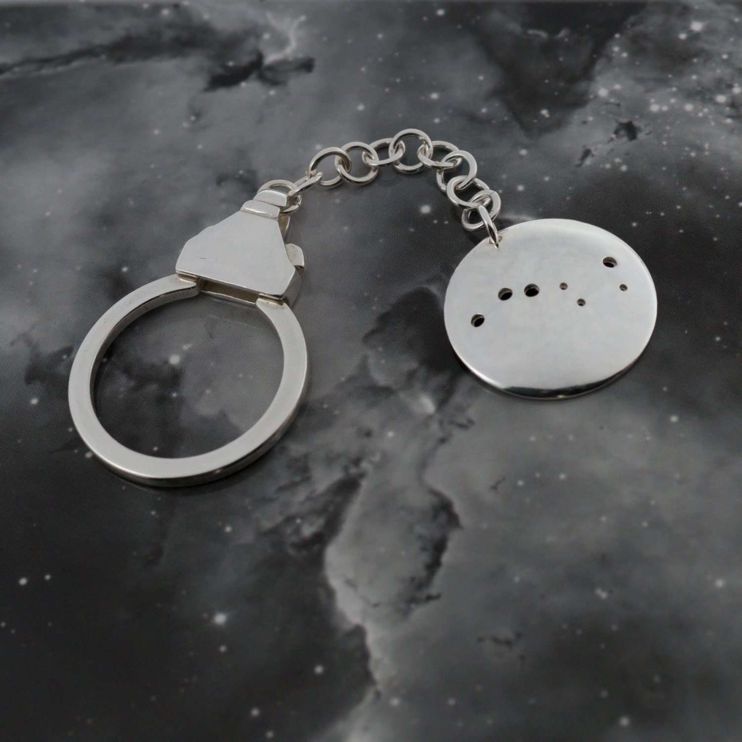 スターリングシルバーの北斗七星キーホルダー：星座キーリング - Etsy 日本
