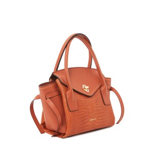 Green Crocodile Embossed Calf Leather Tote Bag With Bamboo Handles Elegant Versatile Handbag main image 0