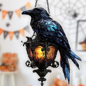 Atrapasol acrílico de cuervo gótico: decoración para ventanas de Halloween, cuervo en farol, academia oscura o regalo de bruja para el hogar.