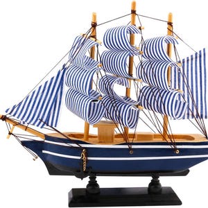 Handmade Wooden Sailing Ship Model – Vintage Nautical Decor – Boat Ornament for Shelf, Room or Ocean Theme Party 18cm