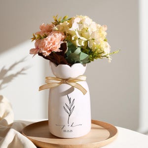 Customized Wedding Birthday Ceramic Vase, Wedding Gift for Newlyweds, Anniversary Gift, Engagement Gift, Gift for Her, Mother&#39;s Day Gift