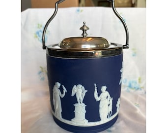 ヴィンテージ ウェッジウッド ブルージャスパーウェア ビスケットバレル 蓋付き キューピッドへの供物
