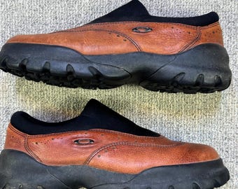 Zapatillas de golf Oakley Overdrive para hombre, talla 9, cuero marrón, puntera alada, estilo Y2K Archive Footwear