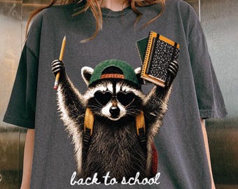 Camiseta de mapache para la vuelta al cole, camiseta de material escolar, camiseta divertida para profesores de Comfort Colors