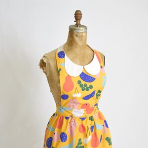 Retro Apron Yellow Fruits Print image 3