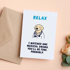 Cartão engraçado de melhoras para cachorro, cartão para impressão de médico Golden Retriever, 5x7" plano e dobrado, download digital, cartão de ânimo para amigos