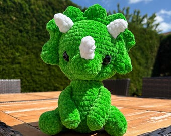 Crochet Triceratops Plush | Handmade Amigurumi Dinosaur | Cute Dino Plush | Children's Gift | Handmade Dinosaur Plush