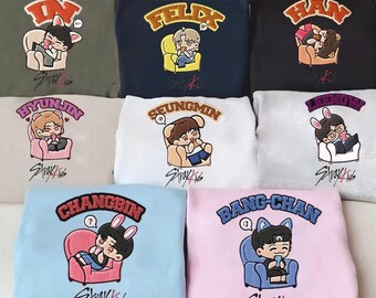 Besticktes Stray Kids Mitglied Chibi Sweatshirt, Stray Kids SKZOO Hoodie, Stray Kids Dominate World Tour T-Shirt, Stray Kids Shirt, Skz Geschenke