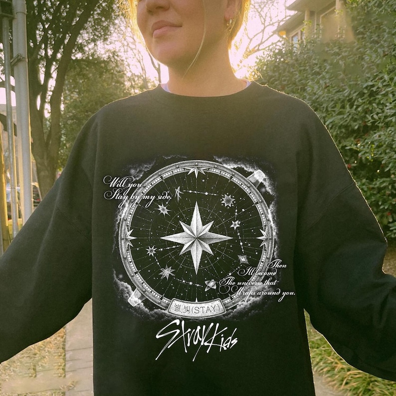 T-shirt Stray Kids 8e anniversaire, chemise Stray Kids, tournée mondiale Stray Kids DominATE, produits dérivés Kpop Stray Kids, cadeau Skz pour rester Stray Kids image 4