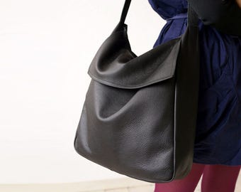 FOKS FORM Black Leather Tote Bag: Minimalist Everyday Handbag