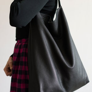 FOKS FORM Bi Bag 06, Minimal leather tote bag, handbag, tote bag, everyday bag, image 4
