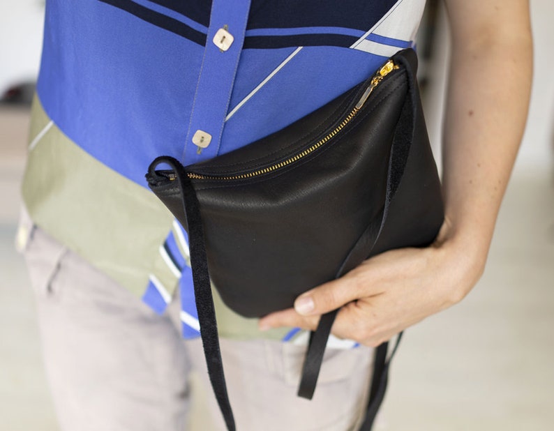 form crossbody small