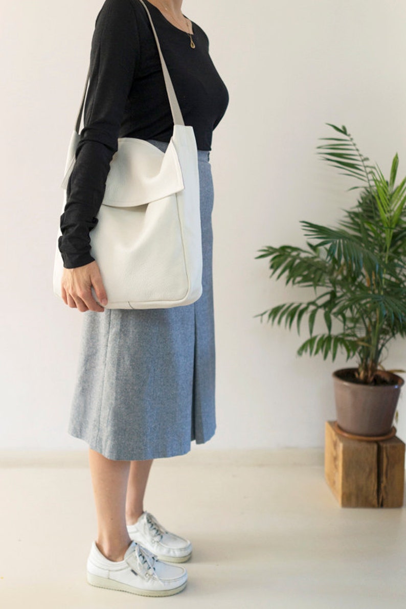 FOKS FORM Tote Bag 02, Minimal leather tote bag, handbag, shoulder bag, everyday bag, stuctured bag, shoulder bag, white leather bag image 2