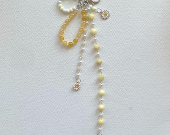 Yellow & White Daisy Bag Charm, Floral Beaded Keychain, Handmade Key Accessory, Kawaii Cottagecore Gift