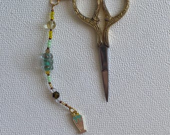 Milkshake Charm Scissors Chain – Light Green Glass Beads with Gold and Lampwork Detail