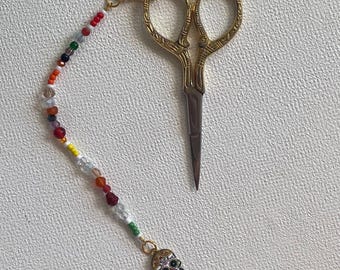 Sugar Skull Scissors Chain – Colorful Glass Beads with Day of the Dead Enamel Charm
