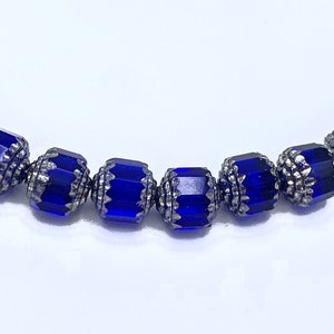 16 cobalt blue 6mm cathedral beads, Czech glass, blue and metallic silver 画像 4