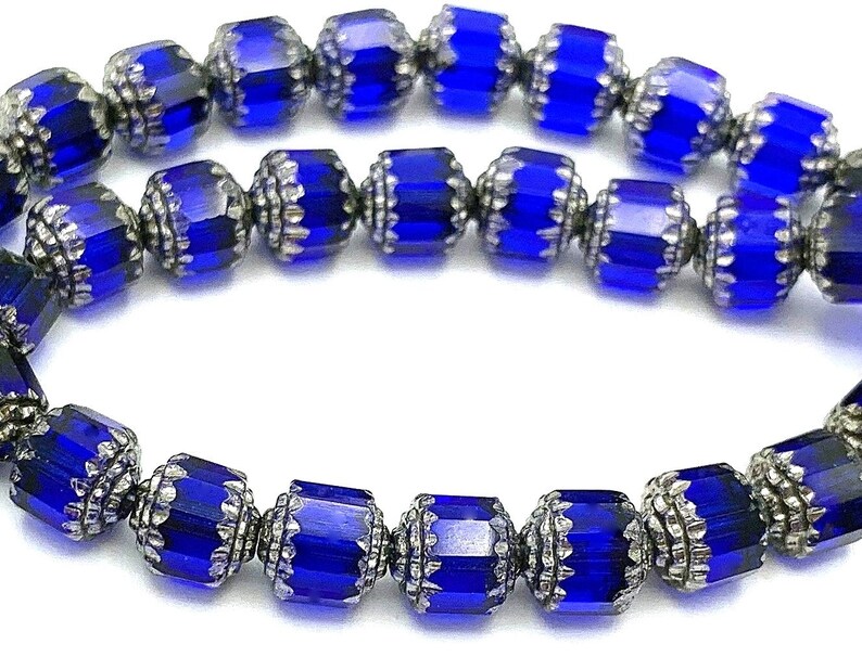 16 cobalt blue 6mm cathedral beads, Czech glass, blue and metallic silver 画像 2