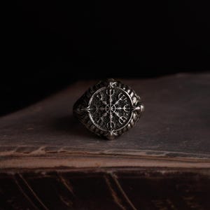 Viking Compass Ring, Norse Vegvisir Ring for Men, Nordic Symbol Silver Ring, Handmade Norse Mythology Jewelry, Viking Protection Ring, Gift