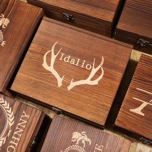 Groomsmen Gifts Box, Empty Personalized Groomsmen Gift Box, Wooden Gift Box, Groomsmen Box, Groomsman Box, Groomsmen Proposal Box