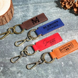 Personalized Groomsmen Leather Keychain Keyring Keychain, Engraved Keychains for Men and Women, Custom Groomsmen Keychains, Anniversary Gift