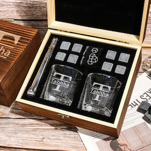 Personalized Groomsman Whiskey Set – Custom Name Glasses, Wooden Box,Bourbon Gift for Wedding Party,Best Man Gift,Whiskey Gifts for Him Dad