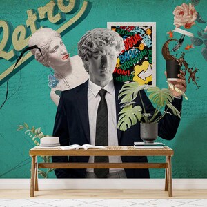 Peut inclure: Un collage surréaliste avec des sculptures classiques, un homme en costume et une tasse de café avec un effet d'éclaboussure. Une petite table en bois contient un chapeau et un livre. Le fond est turquoise avec le mot "Retro" et de l'art de style bande dessinée.