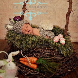Grass Prop Mossy Baby Blanket Photo Prop. Green 'Grass' Outdoor Look Infant Newborn Photography Prop image 5