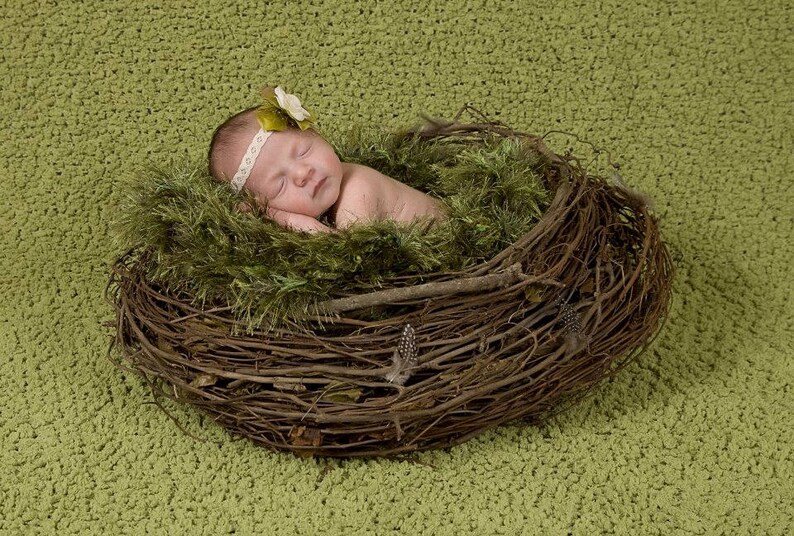 Grass Prop Mossy Baby Blanket Photo Prop. Green 'Grass' Outdoor Look Infant Newborn Photography Prop image 6