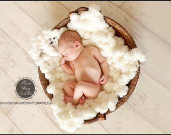 Fluffy Newborn Blanket Texture Baby Photo Prop. Mini 'Marshmallow' Photography Prop Bubbles