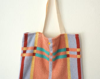 Upcycled vintage towel totebag / Handmade Beach bag made from reworked towel / Reclaimed Shoulder Bag from colourful Vintage Towels