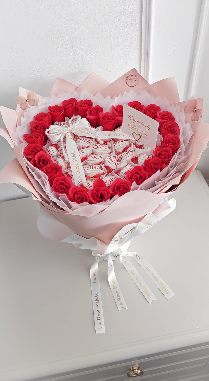 Luxury Sweets Chocolate Hamper, Box Bouquet,raffaello Bouquet ...