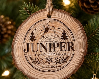 Adorno navideño personalizado de madera, recuerdo de la primera Navidad del bebé, decoración navideña grabada a medida.