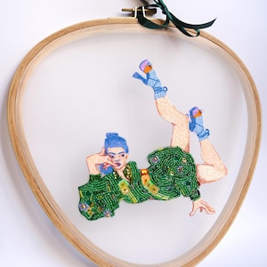The It Girl Embroidery Art Decor, Modern Beaded Embroidery in Hoop, Luxurious Textile Portrait, Fashion Illustration Embroidered
