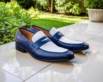 Ręcznie robione skórzane mokasyny Penny Loafers: biało-niebieskie wsuwane buty męskie