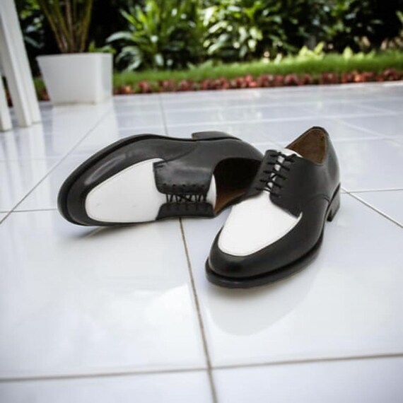 Handmade Two-Tone Leather Derby Shoes: Black & White Formal Lace-Up Dress Shoes