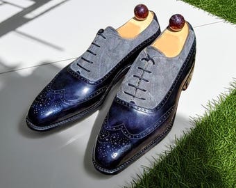 Sapatos Oxford Brogue Wingtip feitos à mão em camurça cinza e azul-marinho para homens