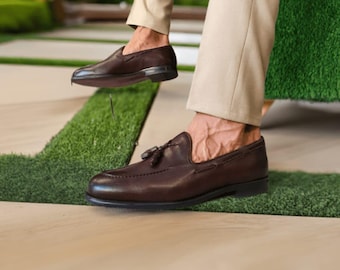 Handgefertigte Braune Leder Quaste Loafers: Herren Braune Slip-On Abendschuhe