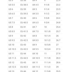 Puede incluir: Tabla de tallas de zapatos "THE LEATHER POSH MEN'S SHOES SIZE CHART" con tallas US, EU y UK, pulgadas y cent&iacute;metros. Las tallas van desde US 5 (22,9 cm) hasta US 13,5 (30 cm). Incluye una nota para seleccionar la talla cuidadosamente.