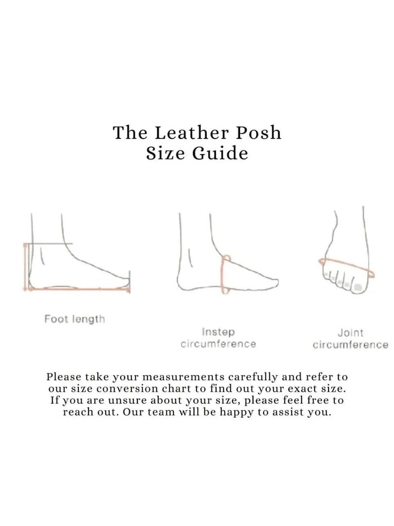 Puede incluir: Un gr&aacute;fico blanco con el texto "The Leather Posh Size Guide" e ilustraciones de c&oacute;mo medir la longitud del pie, la circunferencia del empeine y la circunferencia de la articulaci&oacute;n. El texto anima a los clientes a tomar medidas con cuidado.