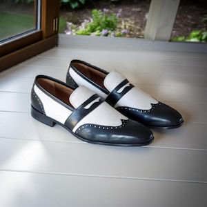 Stylish White and Black Slip on Leather Penny Loafers for Men Brogue Shoes, Men&#39;s Designer Shoes