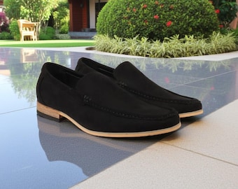 Schwarze Wildleder Slip on Loafers: Handgefertigte Leder Mokassins, Herrenmode Party Schuhe