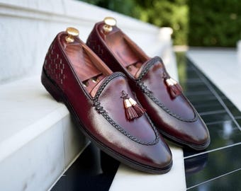 Handgefertigte braune Leder Quaste Loafers: Herren Slip-On Abendschuhe