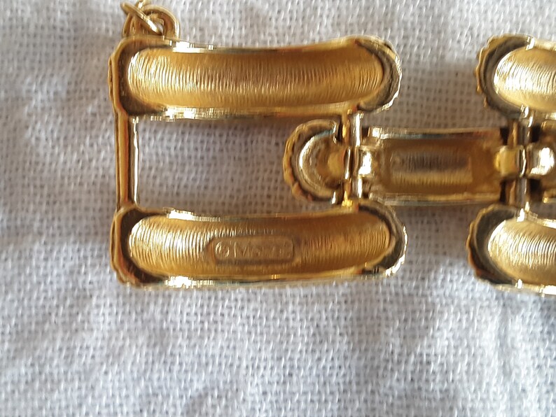 Cocktail Chunky Statement Piece Vintage Signed MONET Wide Curb Chain Textured Gold Toned Bracelet \u2013 Marked \u2013 Includes Safety Chain