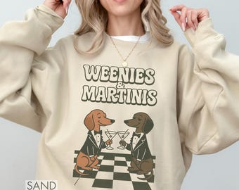 Weenies and Martinis Dachshund Weenie Tini Tee Koszulka Wiener Koszulka Dog Social Club Koszulka Doxie Dog Mom Prezent dla właściciela psa Uroczy prezent dla mamy psa
